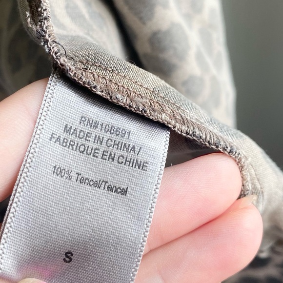 Leopard Print Button Down Tunic - Picture 10 of 12